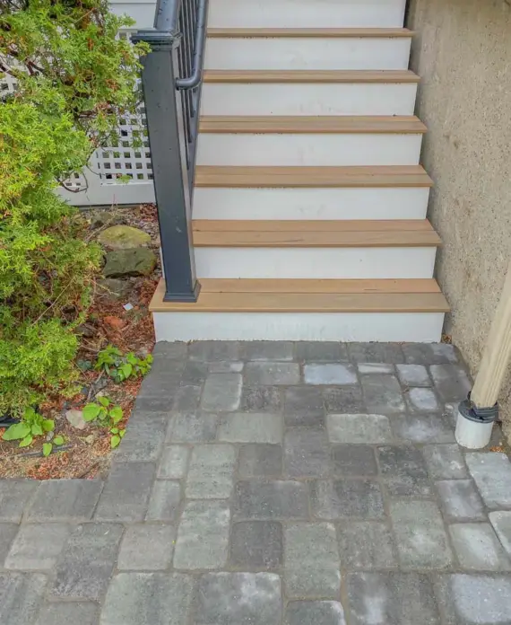 Belmont deck construction