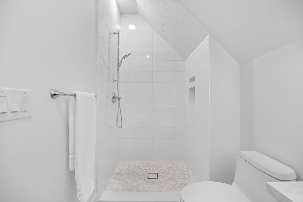 Summer Sweet Bathrooms (1)