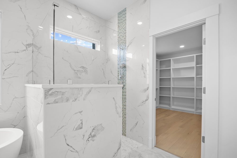 Summer Sweet Bathrooms (7)