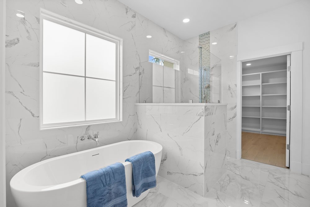 Summer Sweet Bathrooms (8)